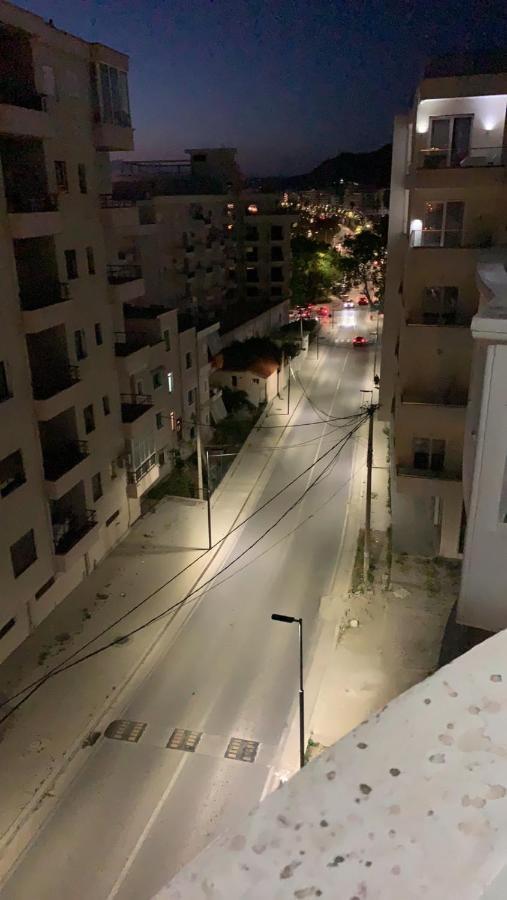 Julia Apartments Vlorë Esterno foto