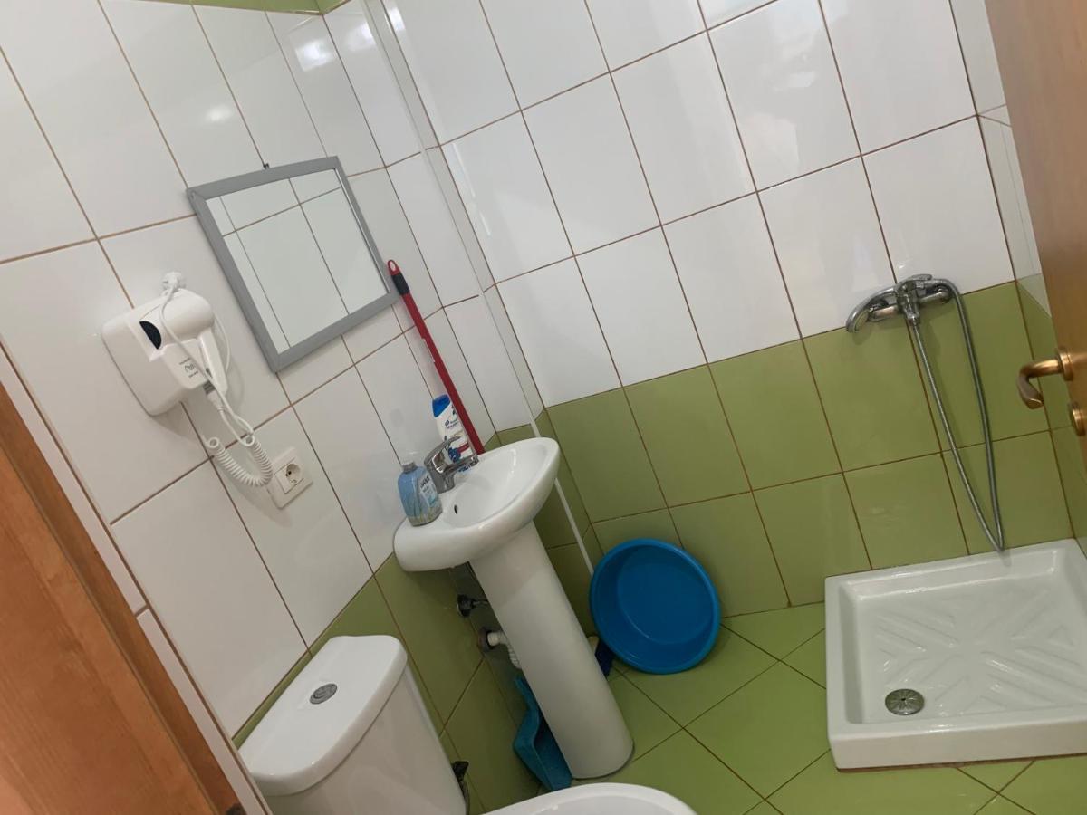 Julia Apartments Vlorë Esterno foto